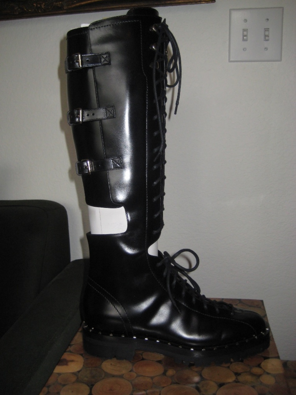 $2500 NIB! Valentino Rockstud Knee High Cut Out Lace Up Leather Boots Size 7